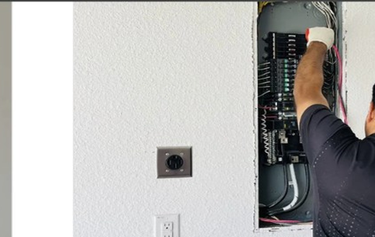 NEMA 14-50 Outlet